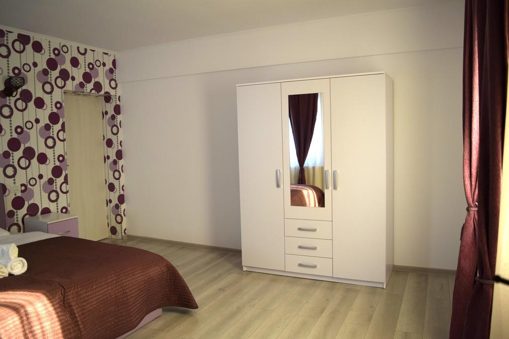Apartament Liliac ブカレスト エクステリア 写真