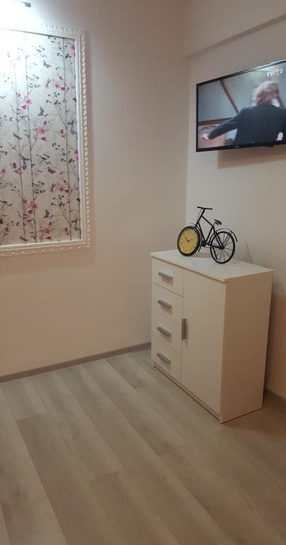 Apartament Liliac ブカレスト エクステリア 写真