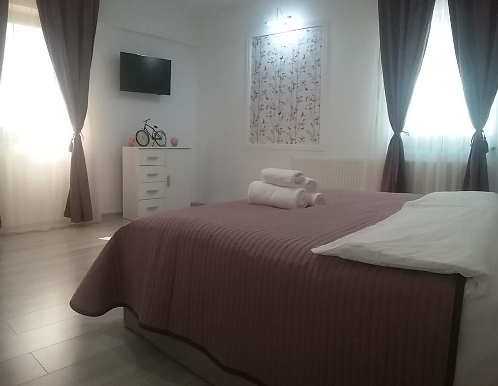 Apartament Liliac ブカレスト エクステリア 写真